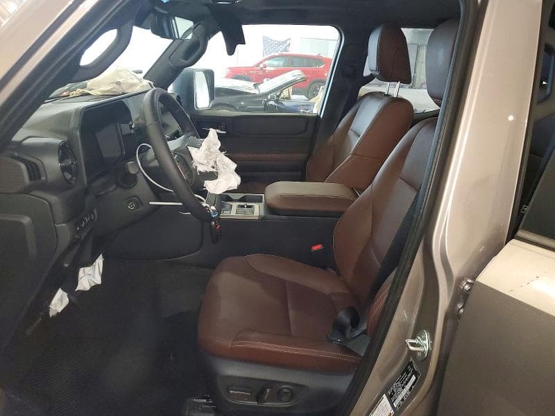 2026 TOYOTA LAND CRUISER BASE 7