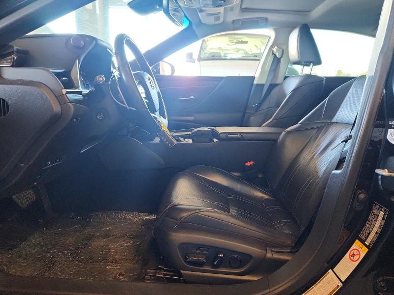 2019 LEXUS ES 300H 7