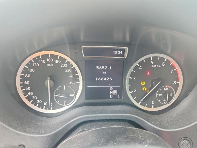 2018 INFINITI QX30 BASE 9