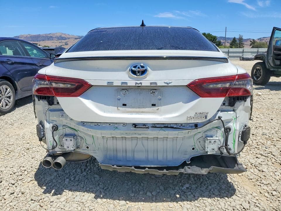 2022 TOYOTA CAMRY XSE 6