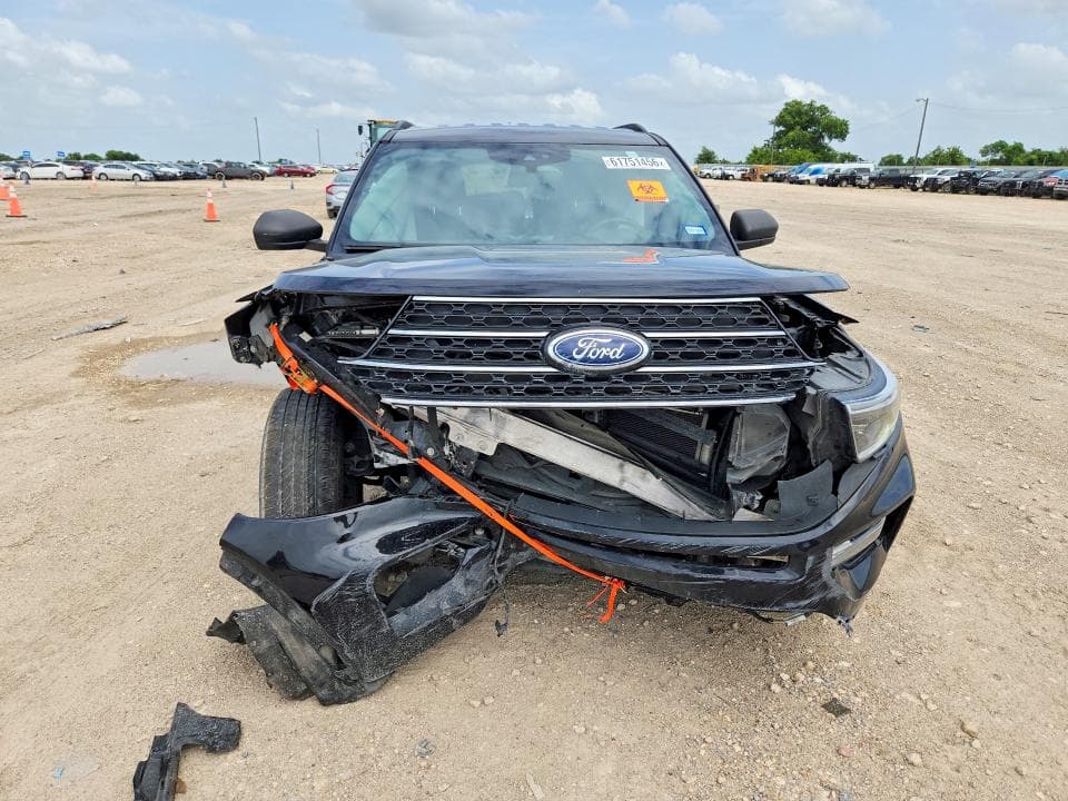 2022 FORD EXPLORER XLT 5
