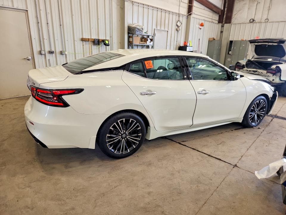 2021 NISSAN MAXIMA SV 3