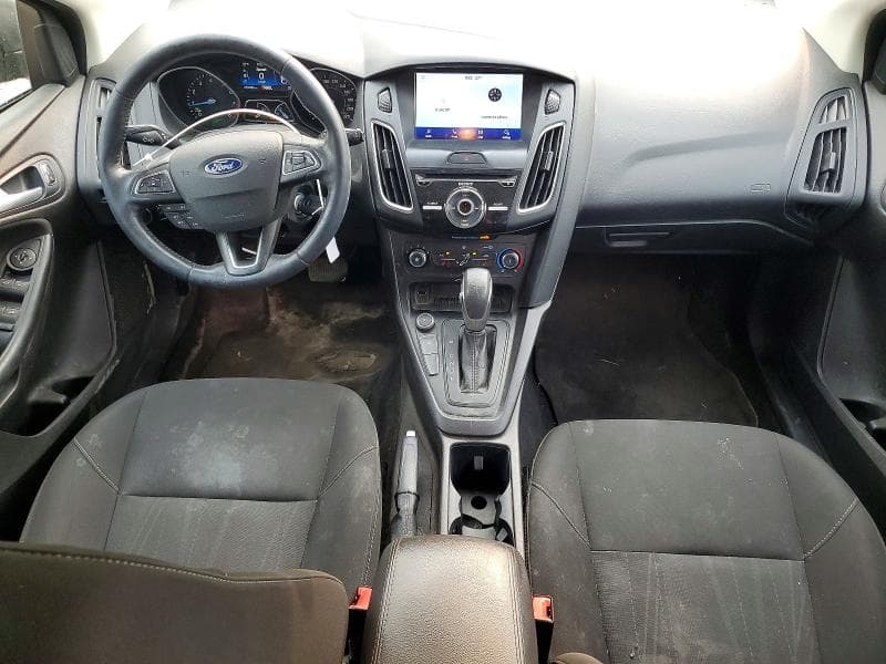2017 FORD FOCUS SE 8
