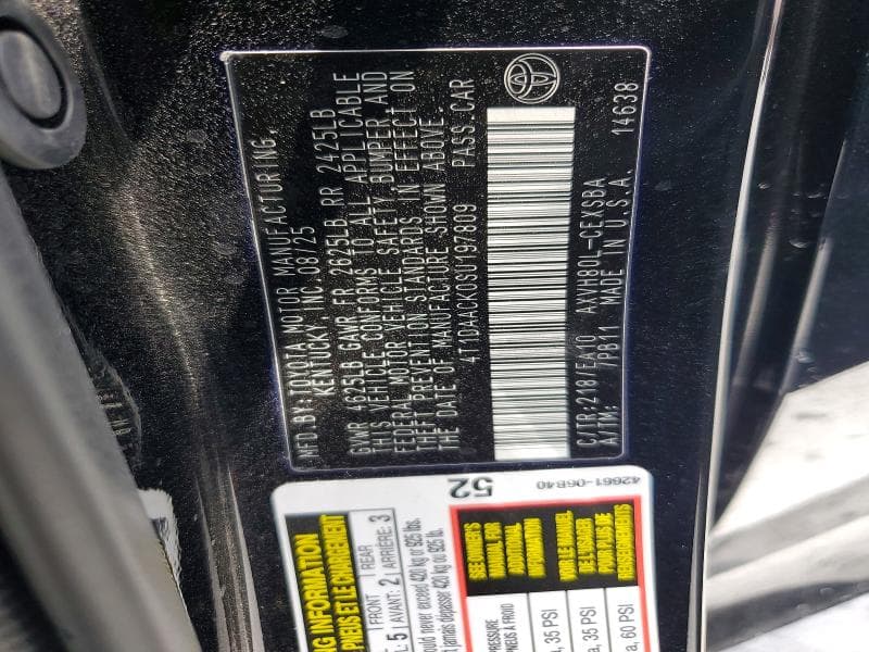 2025 TOYOTA CAMRY SE 12