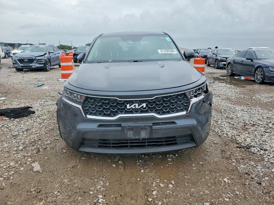 2022 KIA SORENTO LX 5