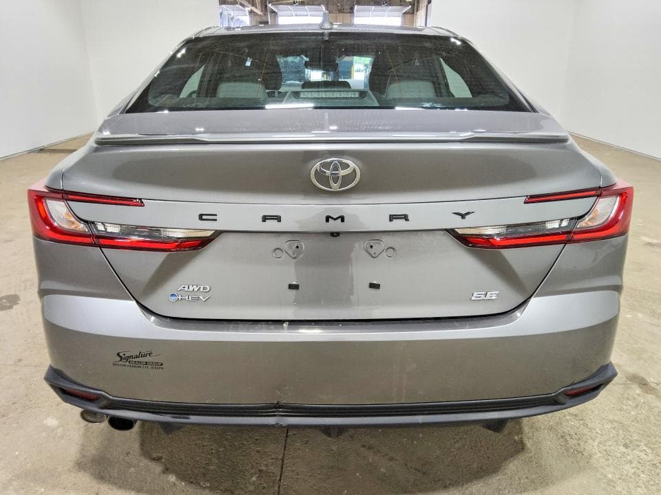 2025 TOYOTA CAMRY SE 6