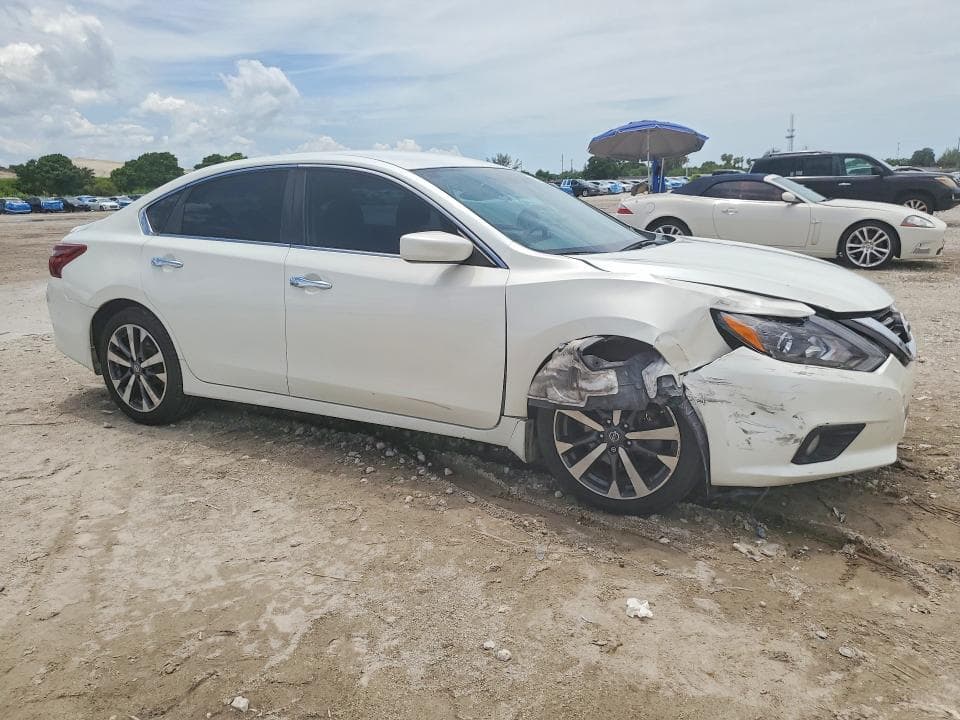 2017 NISSAN ALTIMA 2.5 SR 4
