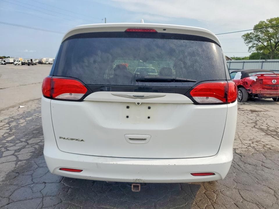 2017 CHRYSLER PACIFICA TOURING 6