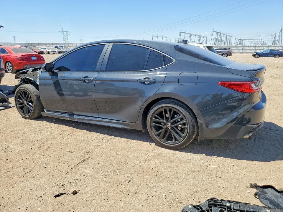 2025 TOYOTA CAMRY SE 2