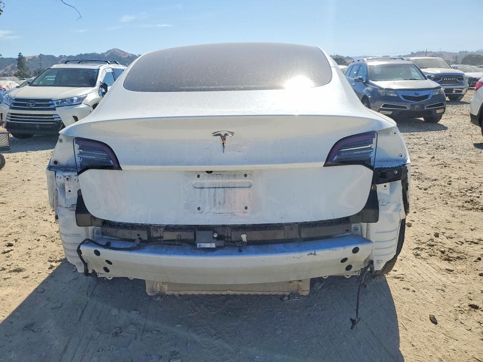 2018 TESLA MODEL 3 6
