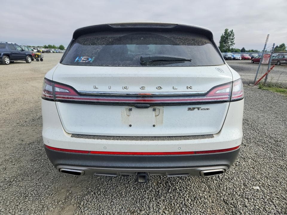 2020 LINCOLN NAUTILUS RESERVE 6