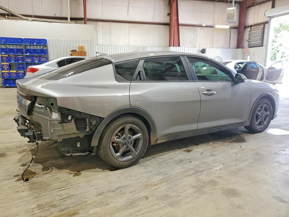 2025 KIA K4 LXS 3
