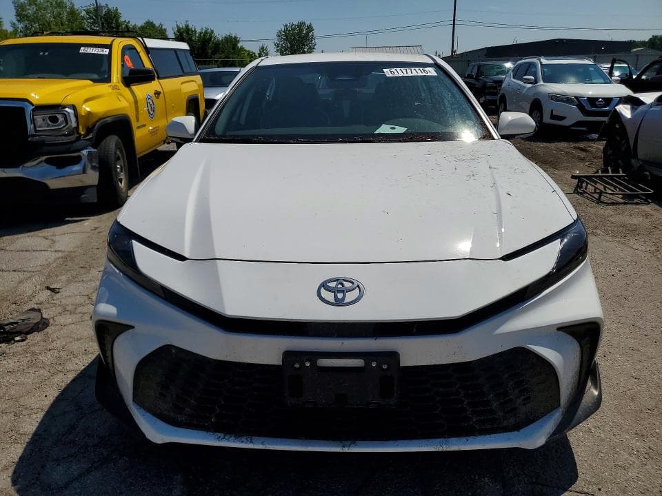 2026 TOYOTA CAMRY SE 5