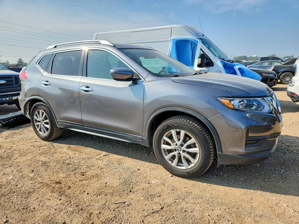 2017 NISSAN ROGUE SV 4