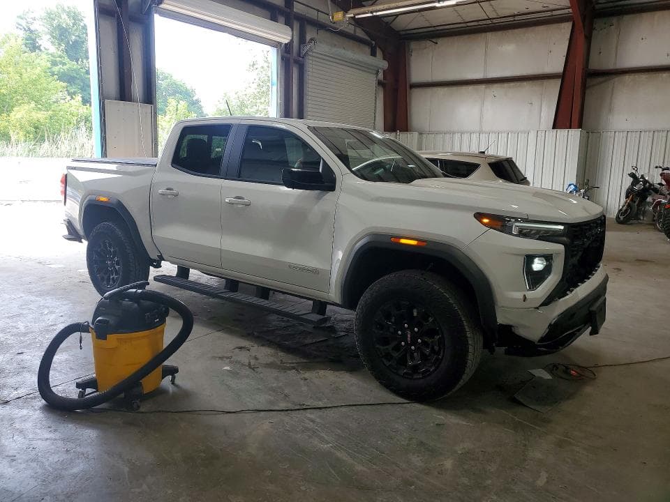 2026 GMC CANYON ELEVATION 4