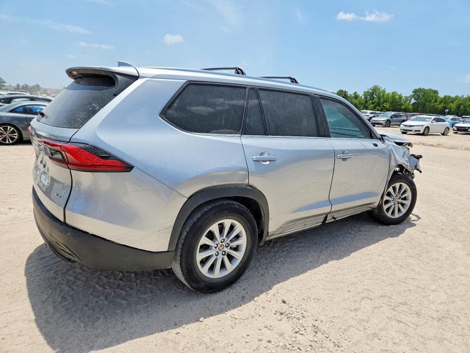 2024 TOYOTA GRAND HIGHLANDER XLE 3