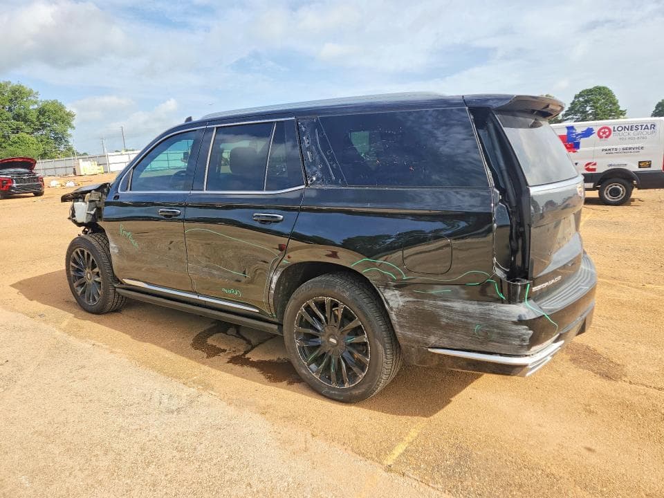 2022 CADILLAC ESCALADE PREMIUM LUXURY 2