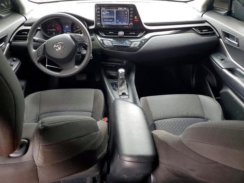 2021 TOYOTA C-HR LE 8