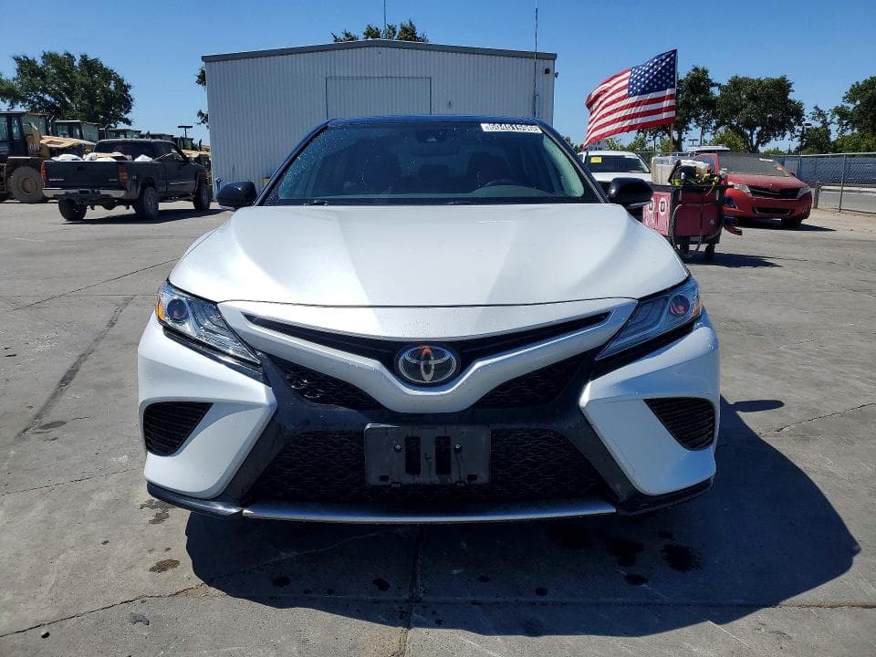 2020 TOYOTA CAMRY XSE 5