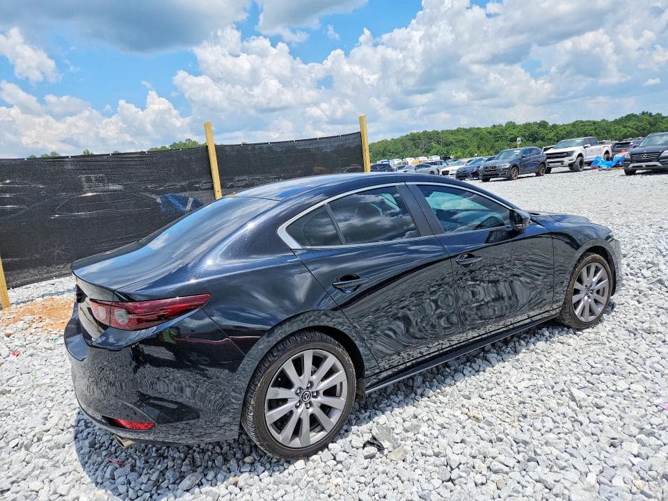 2021 MAZDA 3 SELECT 3