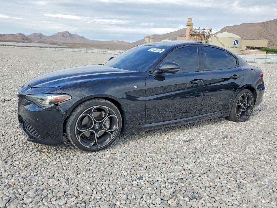 2022 ALFA ROMEO GIULIA SUPER
