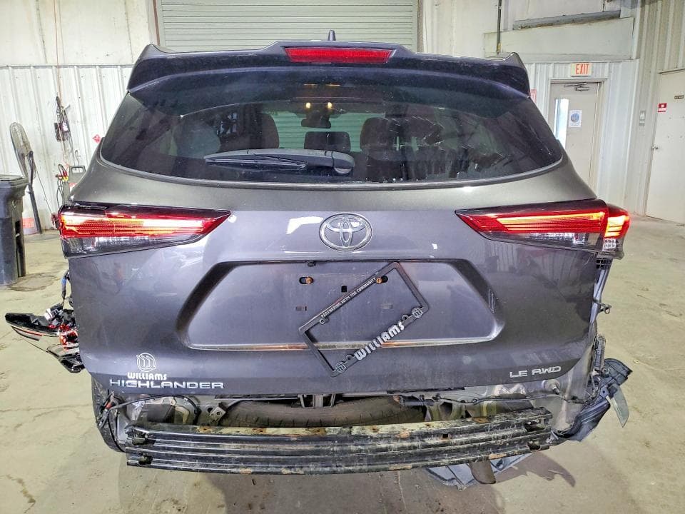 2022 TOYOTA HIGHLANDER LE 6