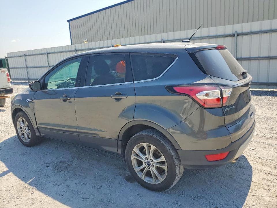 2017 FORD ESCAPE SE 2
