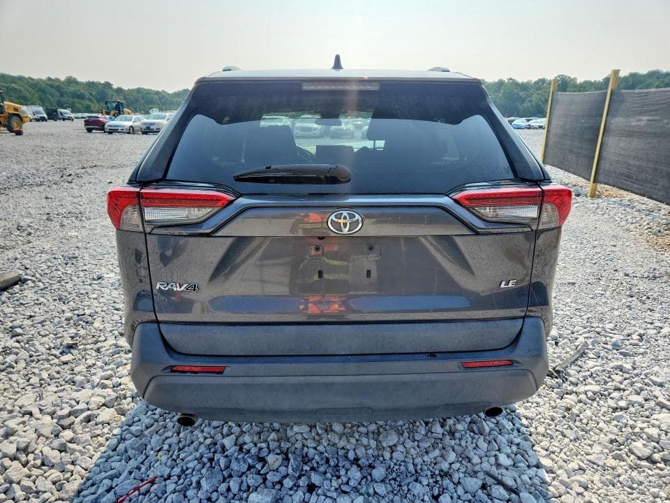 2020 TOYOTA RAV4 LE 6