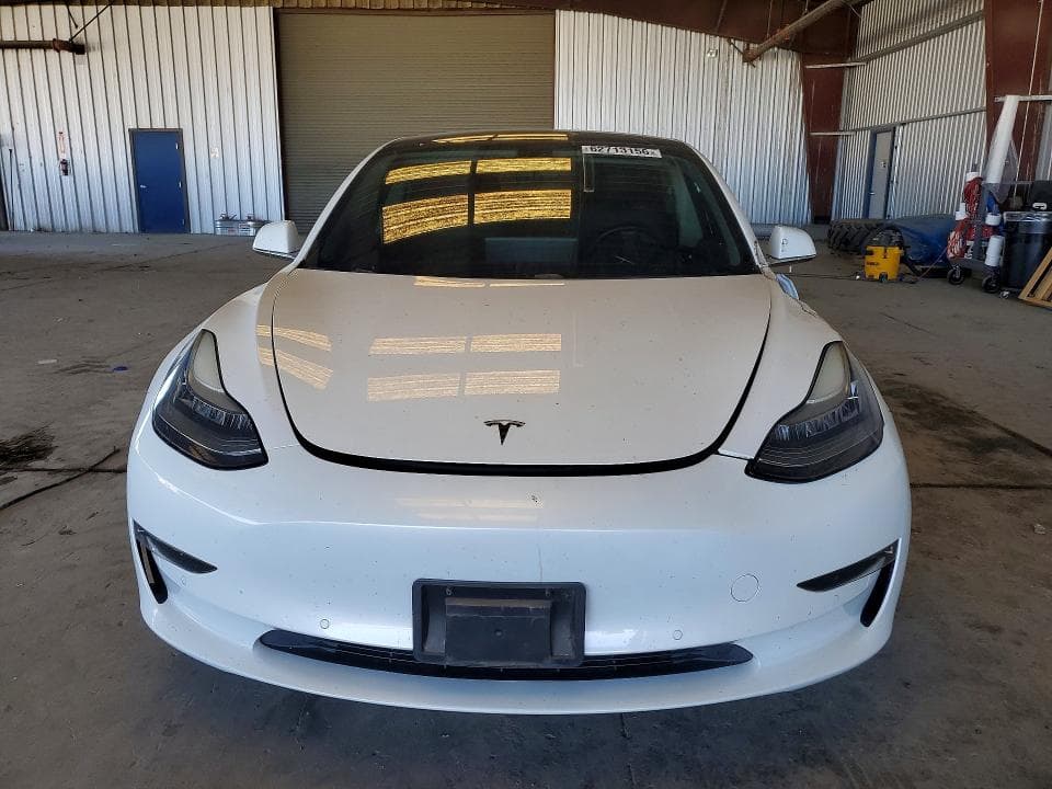 2018 TESLA MODEL 3 5