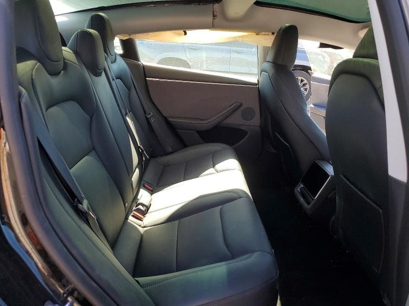 2025 TESLA MODEL 3 10