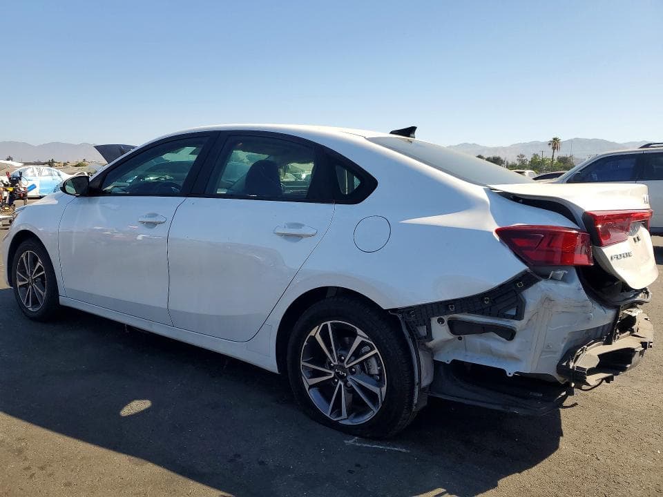 2024 KIA FORTE LXS 2