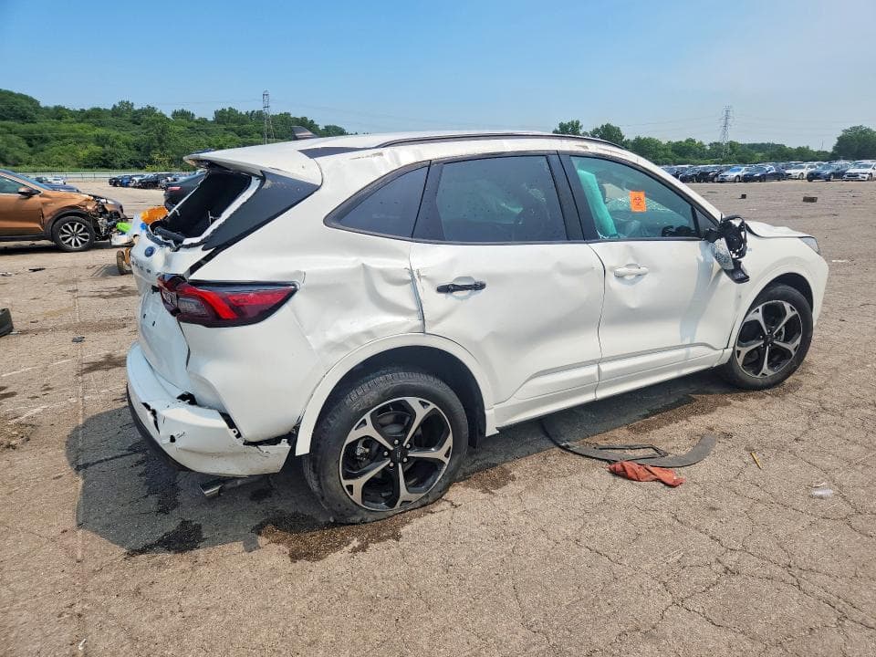 2024 FORD ESCAPE ST LINE SELECT 3