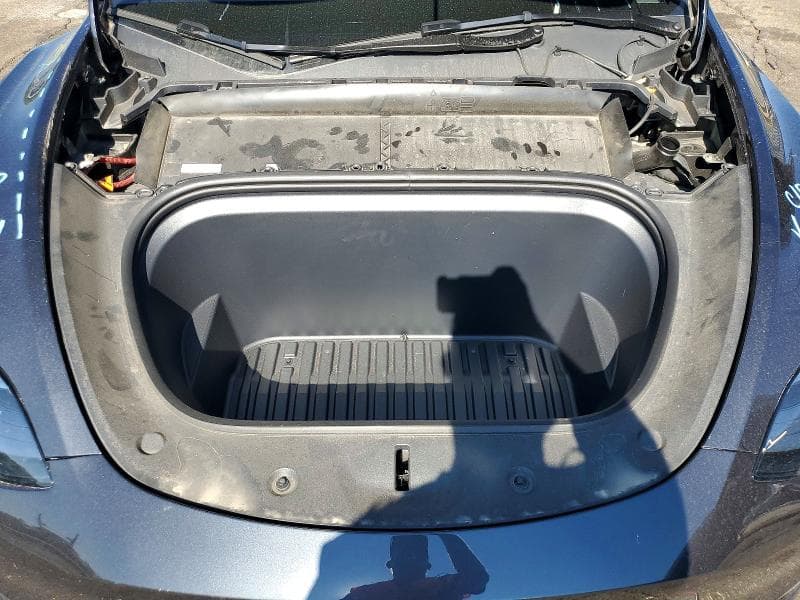 2025 TESLA MODEL Y 11