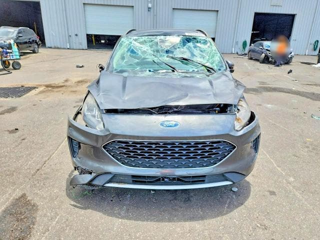 2020 FORD ESCAPE SE 5