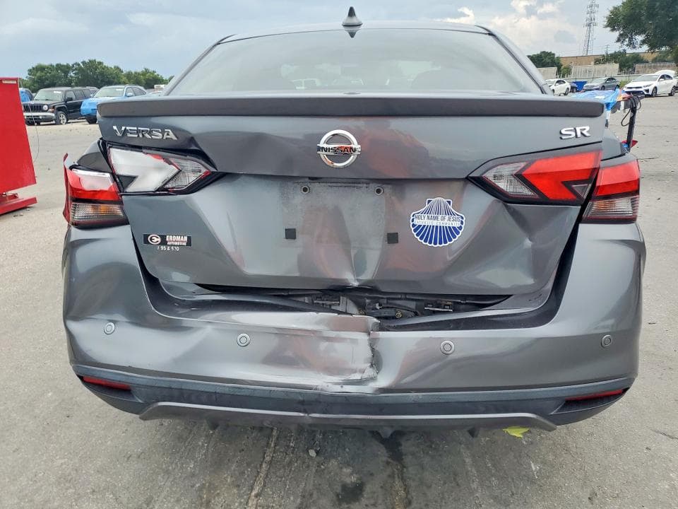 2020 NISSAN VERSA SR 6
