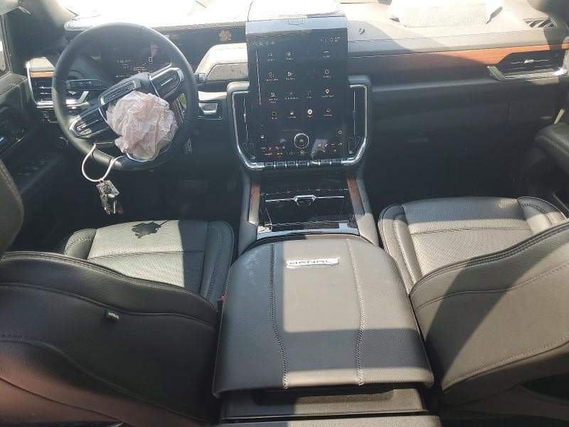 2025 GMC YUKON DENALI 8