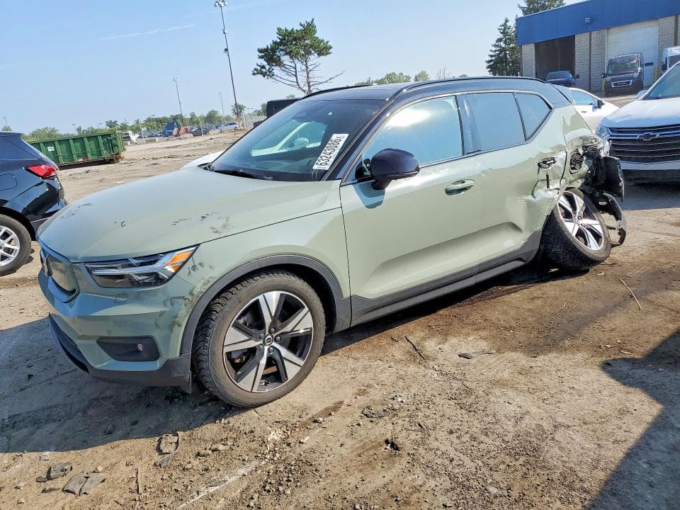 2021 VOLVO XC40 RECHARGE - 1