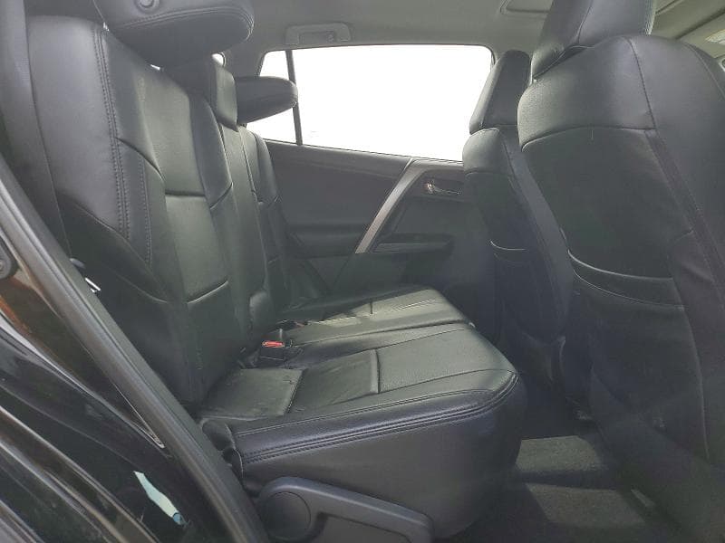 2018 TOYOTA RAV4 XLE 11