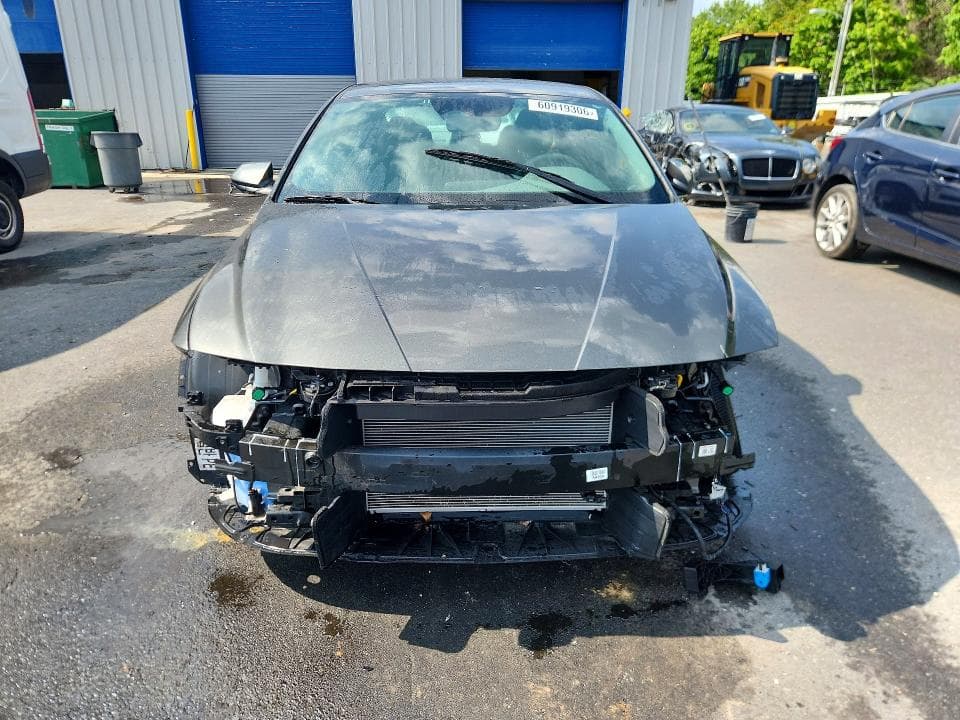 2024 HYUNDAI ELANTRA SEL 5