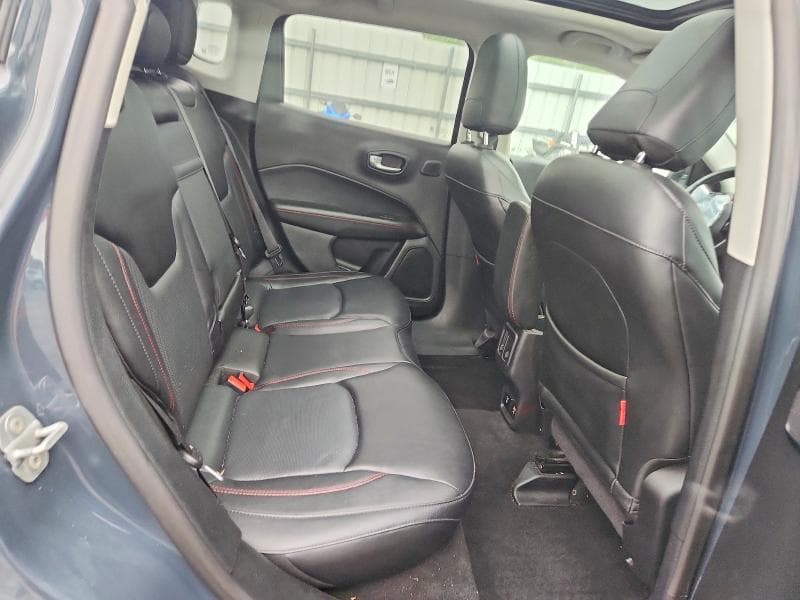 2018 JEEP COMPASS TRAILHAWK 10