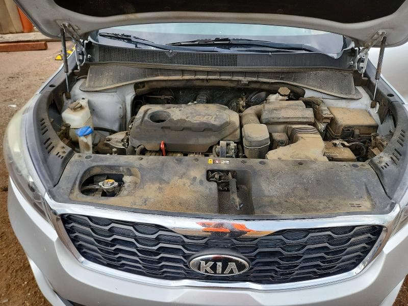 2020 KIA SORENTO LX 11