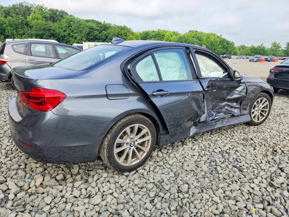 2018 BMW 320 XI 3