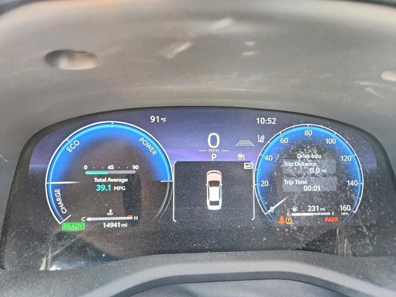 2025 TOYOTA CAMRY XLE 9