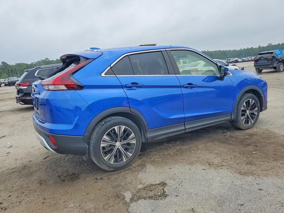 2022 MITSUBISHI ECLIPSE CROSS SE 3