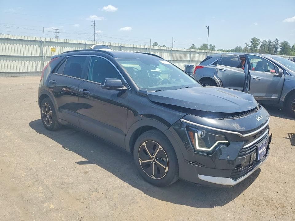 2023 KIA NIRO EX 4