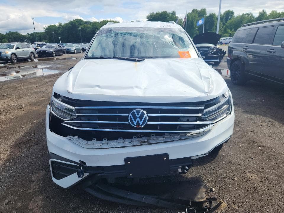 2024 VOLKSWAGEN TIGUAN SE 5