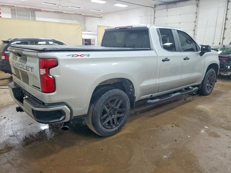 2021 CHEVROLET SILVERADO K1500 CUSTOM 3