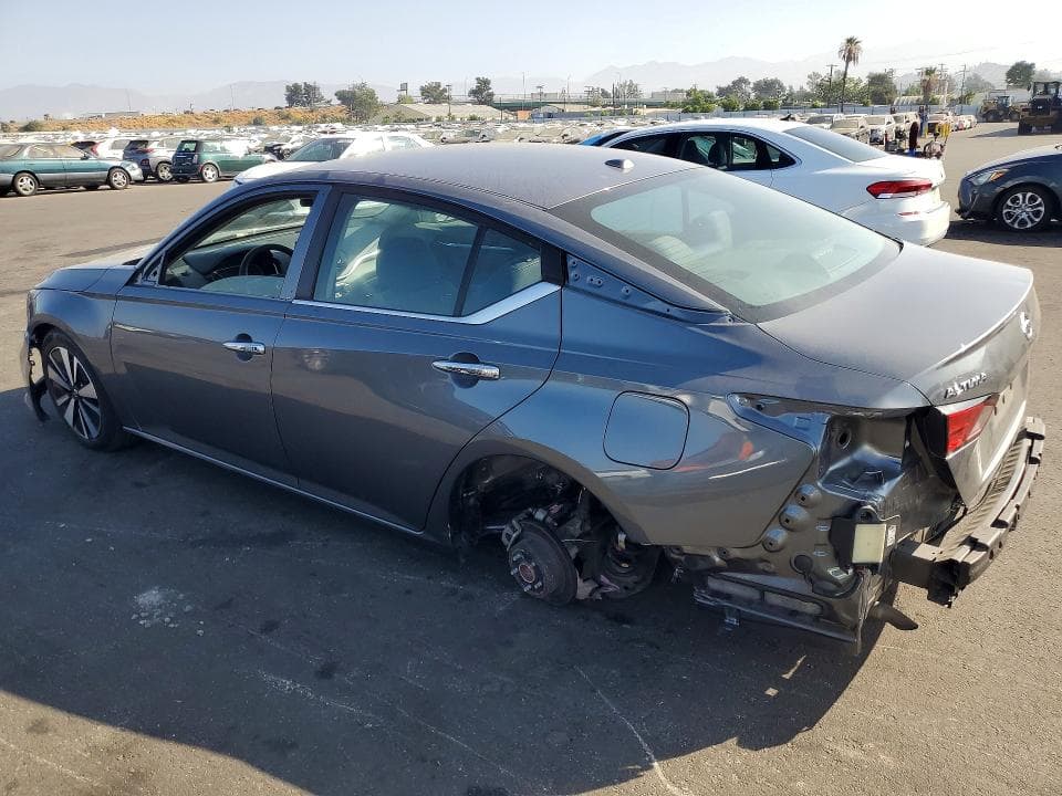 2021 NISSAN ALTIMA SV 2