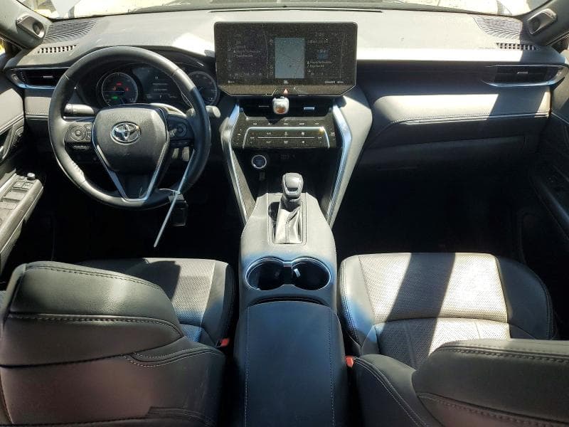 2021 TOYOTA VENZA LIMITED 8