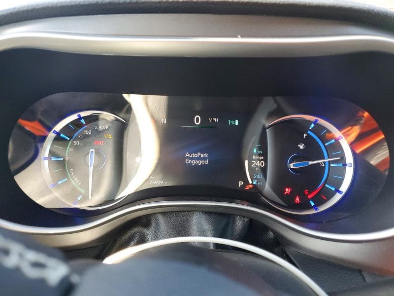 2024 CHRYSLER PACIFICA HYBRID SELECT 9